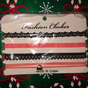 Black and Coral color choker 4 pack.